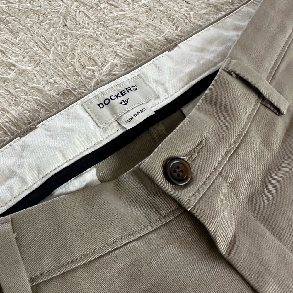 Dockets Khakis